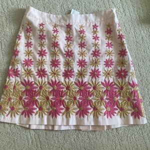 NWT Beth Bowley Embroidered Skirt. Size 4